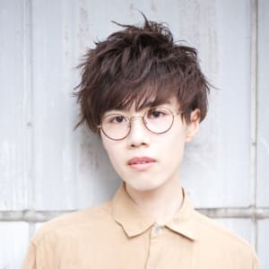 マッシュスタイルメガネ男子 N 625 Alice By Afloat アリスバイアフロート のヘアスタイル 美容院 美容室を予約するなら楽天ビューティ マッシュスタイルメガネ男子 N 625 Alice By Afloat アリスバイアフロート のヘアスタイル 美容院 美容室を予約するなら楽天ビューティ