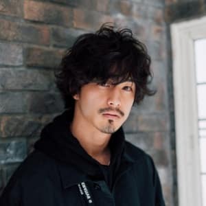 メンズのオススメ順 パーマ グラデーション アッシュ ブラウンの髪型 ヘアスタイル 楽天ビューティ