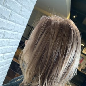 オススメ順 新大阪駅 外国人風 ミディアムの髪型 ヘアスタイル 楽天ビューティ