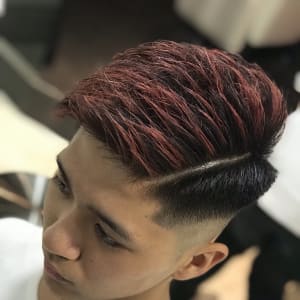 フェード 赤メッシュ L Dorado エルドラード エルドラード のヘアスタイル 美容院 美容室を予約するなら楽天ビューティ