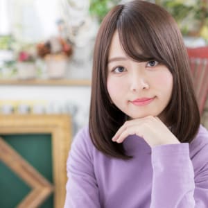 オススメ順 縮毛矯正 レイヤー 黒髪 ミディアムの髪型 ヘアスタイル 楽天ビューティ