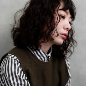 4ページ目 オススメ順 30代 パーマ 黒髪 ミディアムの髪型 ヘアスタイル 楽天ビューティ