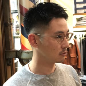 トップ長め サイドは短くしたトレンドスタイル W L T Cut Club ダブリューエルティー カット クラブ のヘアスタイル 美容院 美容室を予約するなら楽天ビューティ