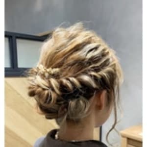 オススメ順 フェミニン アップ イエロー オレンジ セミロングの髪型 ヘアスタイル 楽天ビューティ