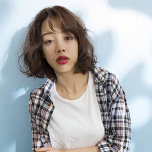 前下がりショートのくせ毛風パーマスタイル Anmani アンマニ のヘアスタイル 美容院 美容室を予約するなら楽天ビューティ 前下がりショートのくせ毛風パーマスタイル Anmani アンマニ のヘアスタイル 美容院 美容室を予約するなら楽天ビューティ