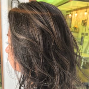 レディースの新着順 D 外国人風 カール セミロングの髪型 ヘアスタイル 楽天ビューティ