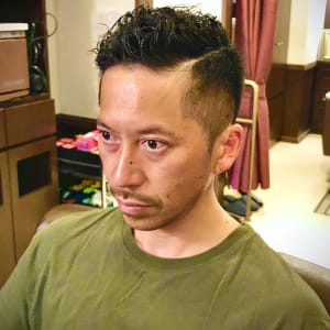 メンズのオススメ順 パーマ 外国人風 グラデーションの髪型 ヘアスタイル 楽天ビューティ