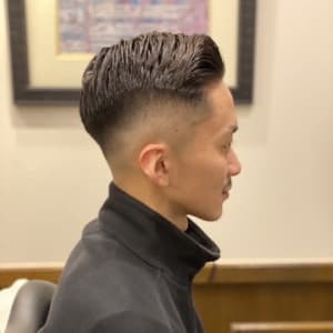 パートスタイル スキンフェード Hiro Ginza Barbershop 飯田橋神楽坂店 ヒロギンザバーバーショップ イイダバシカグラザカテン のヘアスタイル 美容院 美容室を予約するなら楽天ビューティ