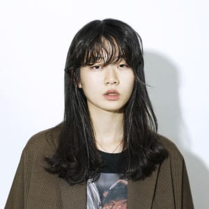 前髪パーマがオシャレなロング Arte Hair アルテヘアー のヘアスタイル 美容院 美容室を予約するなら楽天ビューティ 前髪パーマがオシャレなロング Arte Hair アルテヘアー のヘアスタイル 美容院 美容室を予約するなら楽天ビューティ