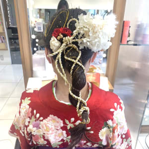 ねじねじヘアセット【成人式】 | SEAbySTYLE(シーバイスタイル