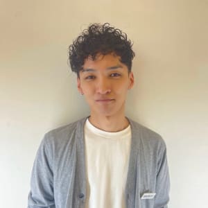 小松 志保 Guiches 江南店 ギッシュ のスタッフ 美容院 美容室を予約するなら楽天ビューティ