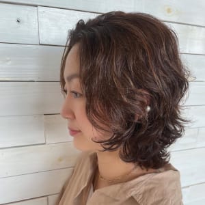 オススメ順 40代 パーマ ウルフ ミディアムの髪型 ヘアスタイル 楽天ビューティ