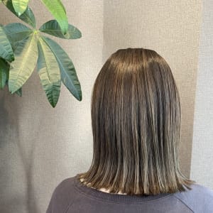 オススメ順 ストレート グラデーションカラー ミディアムの髪型 ヘアスタイル 楽天ビューティ