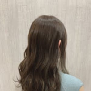 山口 彩香 Alushe 心斎橋 難波 アルーシェ シンサイバシ ナンバ のスタッフ 美容院 美容室を予約するなら楽天ビューティ