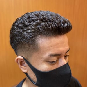 アイロンパーマ フェード ヘアーモードキクチ 銀座店 ヘアーモードキクチ のヘアスタイル 美容院 美容室を予約するなら楽天ビューティ
