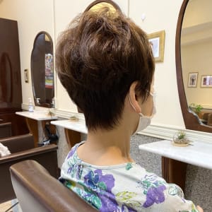 オススメ順 50代 カット レイヤー ベリーショートの髪型 ヘアスタイル 楽天ビューティ