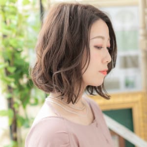 レディースの新着順 アシンメトリー パーマ レイヤー ミディアムの髪型 ヘアスタイル 楽天ビューティ