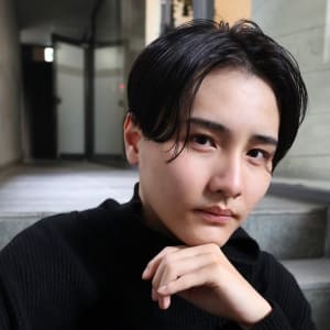 センターパート メンズ マッシュ 韓国風 ビジネスマン Pear L パール のヘアスタイル 美容院 美容室を予約するなら楽天ビューティ センターパート メンズ マッシュ 韓国風 ビジネスマン Pear L パール のヘアスタイル 美容院 美容室を予約するなら楽天ビューティ