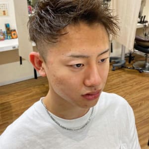 横浜メンズヘアカラージェットモヒカンアップバング登坂広臣ヘア ｃｒｅａ能見台 クレアノウケンダイ のヘアスタイル 美容院 美容室を予約するなら楽天ビューティ