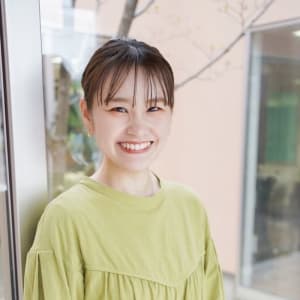 橋本 恵美 Cloe By Luvism 小針店 クロエバイラヴィズム コバリテン のスタッフ 美容院 美容室を予約するなら楽天ビューティ