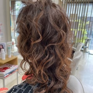 オススメ順 50代 パーマ エレガント ロングの髪型 ヘアスタイル 楽天ビューティ