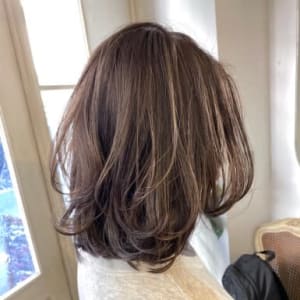 オススメ順 50代 カラー アッシュ ブラウン ミディアムの髪型 ヘアスタイル 楽天ビューティ
