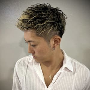 メンズのオススメ順 ストリート レイヤー グラデーションカラーの髪型 ヘアスタイル 楽天ビューティ