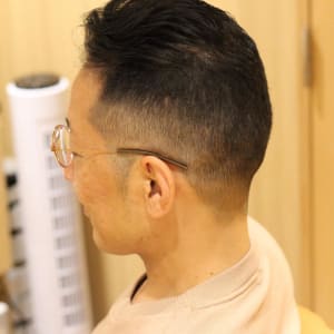 メンズのオススメ順 アップ グラデーションカラーの髪型 ヘアスタイル 楽天ビューティ