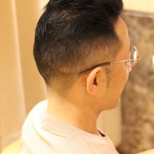 メンズのオススメ順 アップ グラデーションカラーの髪型 ヘアスタイル 楽天ビューティ