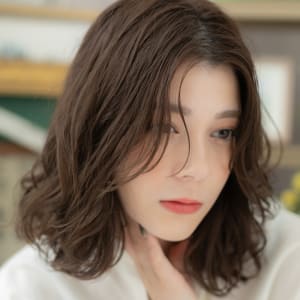新着順 40代 パーマ ミディアムの髪型 ヘアスタイル 楽天ビューティ