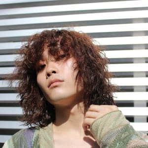 メンズトイプードルパーマ Laciel 両国店 ラシエル のヘアスタイル 美容院 美容室を予約するなら楽天ビューティ