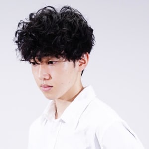 Kenta 男性専門美容室 Growth 博多店 ダンセイセンモンビヨウシツ グロウ ハカタテン のスタッフ 美容院 美容室 を予約するなら楽天ビューティ