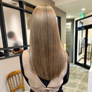 20代30代40代髪質改善カラーアッシュベージュ艶感ストレー | 髪質改善