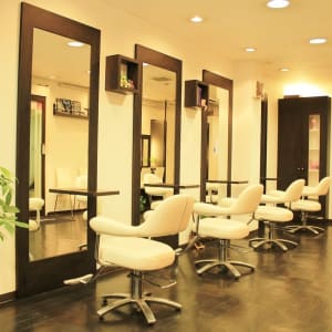 HOMME HAIR 2nd(オムヘアーセカンド)の予約＆サロン情報 | 美容