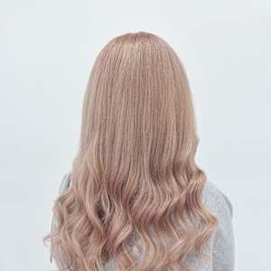 ミルクティーで甘めギャル♪ | Rosa..5Hair(ロサ ファイブヘアー)の