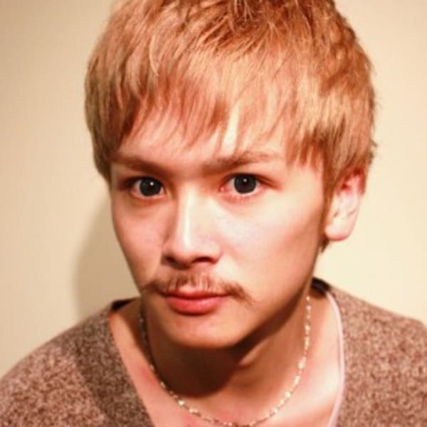 ダブルカラーで!クールなスリークショート