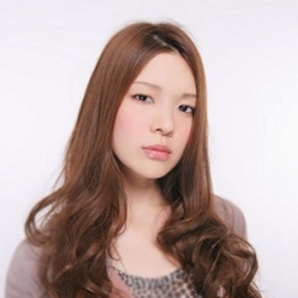 ロングのウエーブパーマ