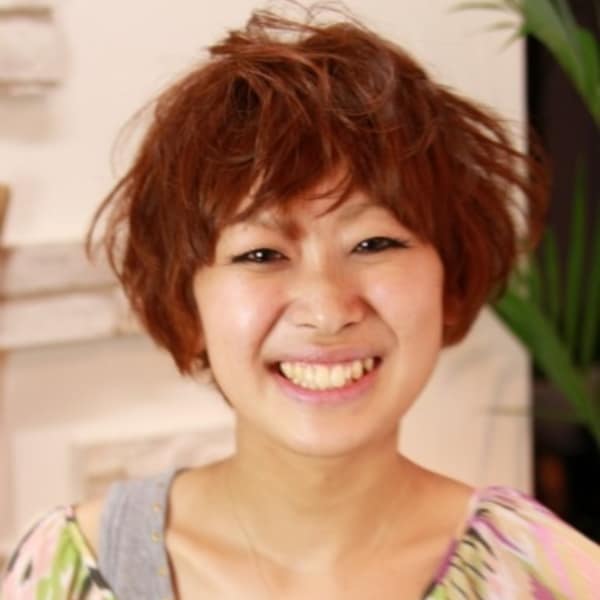 エアリー感たっぷりマッシュカーリーショート