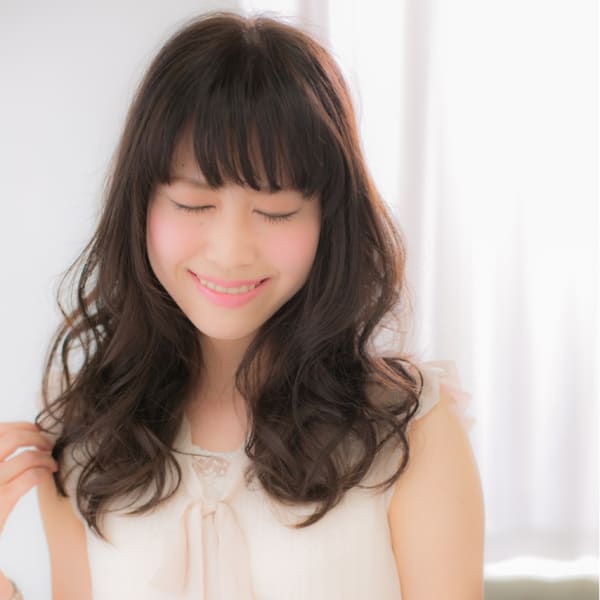 【Euphoria】黒髪ふわふわAラインbyOnitsuka