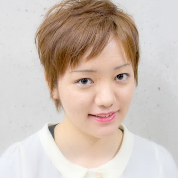 アンハサウェイ風キュートベリーショート