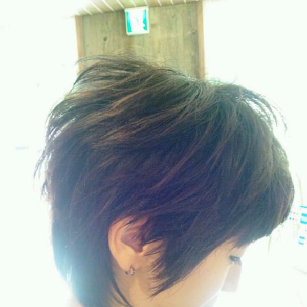 アシンメトリーショートボブ