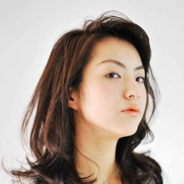 大人かわいいリラックスミディ|KIMIDORI