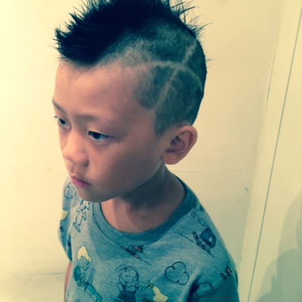 ライン入りモヒカン1