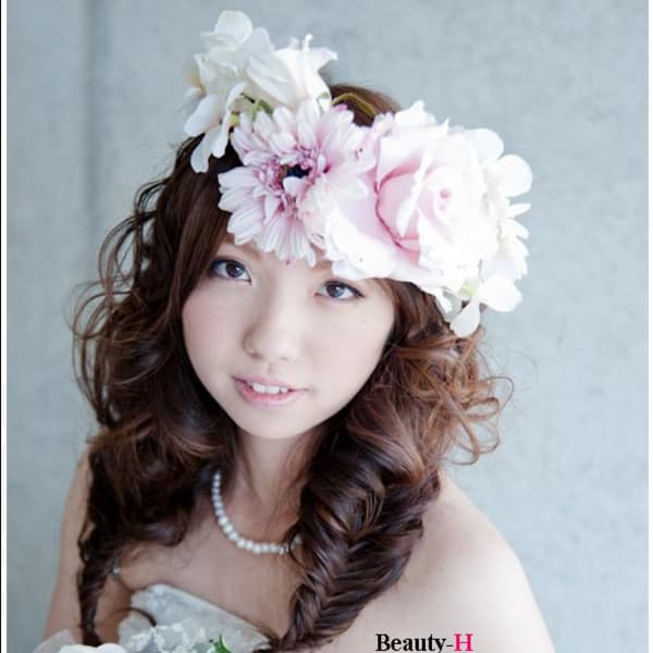 テーマ　「ふんわりウェーブで　愛らしさを出した春ヘアー」|エッチ 美容室