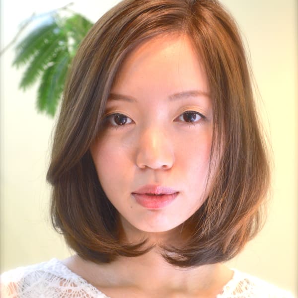 ふんわり揺れるナチュラルボブ