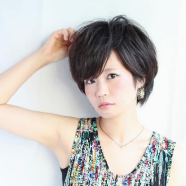黒髪でも◎大人かわいい耳かけショート☆