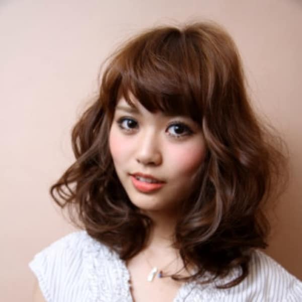 【2ページ目 オススメ順】30代/パーマ/エレガント/ミディアムの髪型・ヘアスタイル 楽天ビューティ