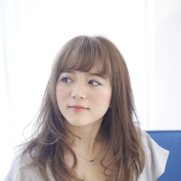 大人フェミニンなナチュラルロング|Stujio