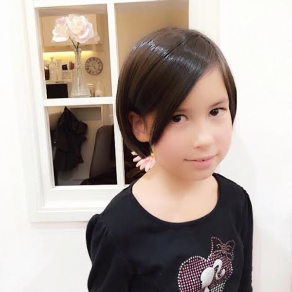 Zolmovies 子供 女の子 髪型 レイヤーショート