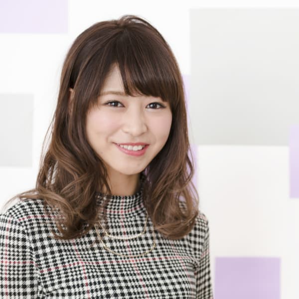 ツヤ髪ミディアム